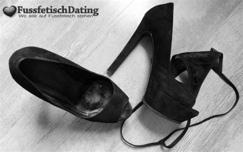 schuhe lecken|Schuhe Lecken Porn Videos & Sex Movies 